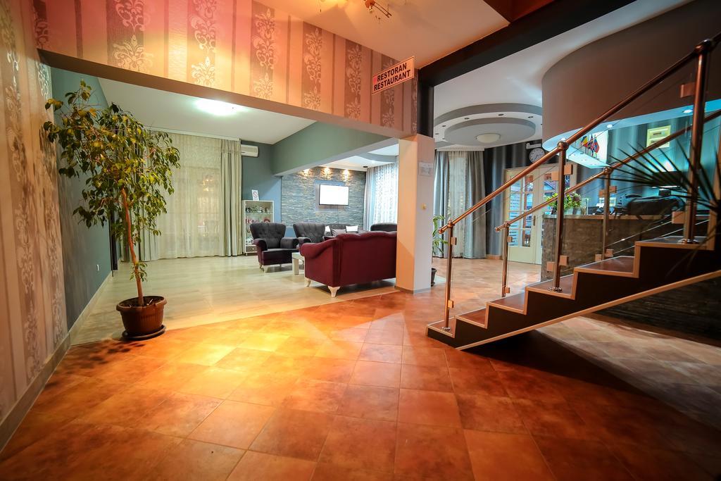 Garni Hotel Radovic Kragujevac Exterior photo